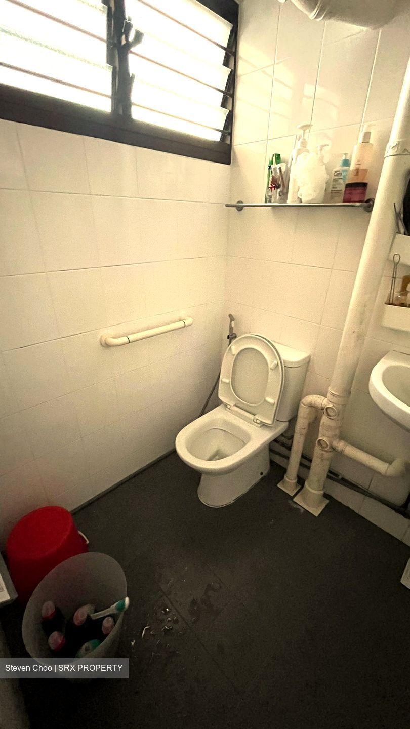 Hougang Avenue 2 (Hougang),  #430270231